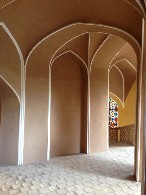 بنای بلند ترین بادگیر جهان باغ دولت آباد یزد ساختمان زیر بادگیر